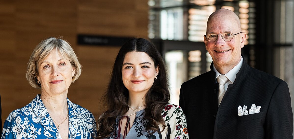 Supervisory Board of IBU-tec AG: Dr. Jens Thomas Thau, Sandrine Cailleteau, Isabelle Weitz and Ulrich Weitz Supervisory Board of IBU-tec AG: Dr. Jens Thomas Thau, Sandrine Cailleteau, Isabelle Weitz and Ulrich Weitz